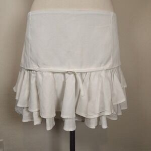 Zara White Ruffle Mini Skirt Women's Size L Layered Flounce Hem Casual NWT‎